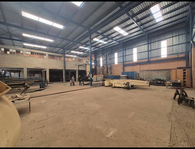 1,200M² WAREHOUSE FOR SALE IN DENVER